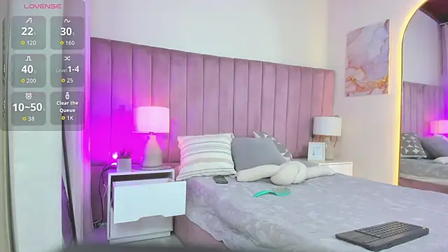 Valentino moretti online show from 03.07.26