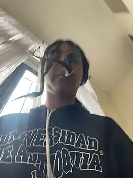 Snapshot of Hopemoretti chatting on 11.18.25 Hopemoretti online show from 11.18.25