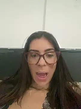 Snapshot of fer-nanda chatting on 02.10.26 fer-nanda online show from 02.10.26