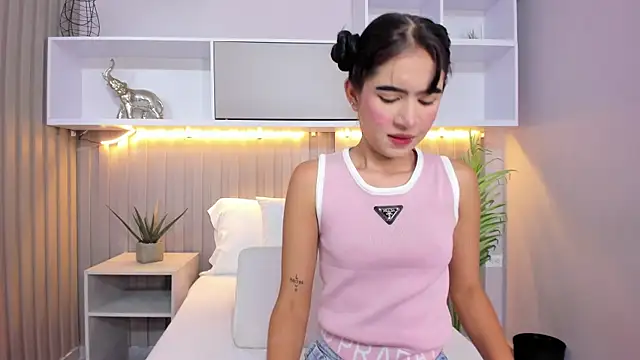 angelaG1 online show from 04.29.26