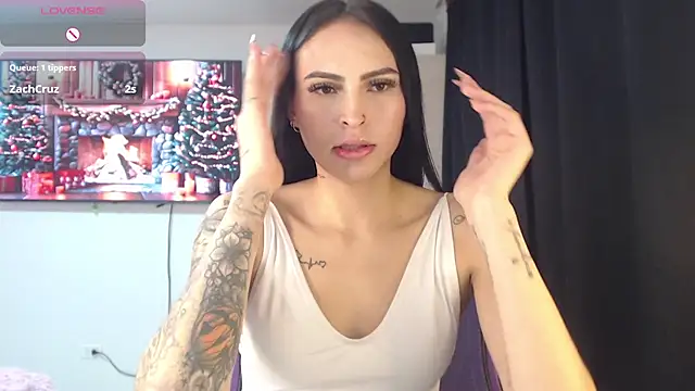 Snapshot of Linda__fiore chatting on 11.29.25 Linda fiore online show from 11.29.25