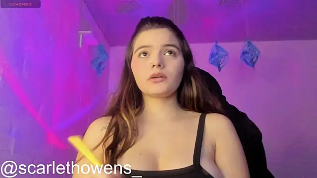 scarlethowens1 online show from 12.16.25