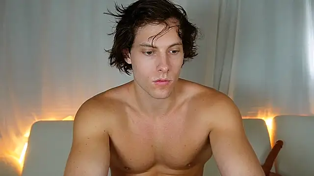 Snapshot of alex_islivee chatting on 03.19.26 alex islivee online show from 03.19.26