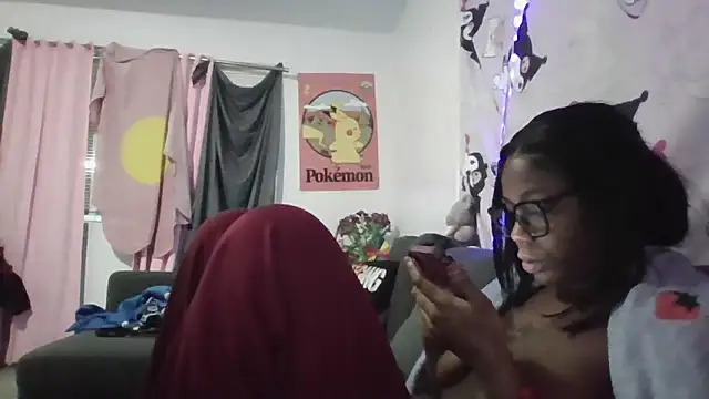 Snapshot of Mistresslucyxxx chatting on 12.03.25 Mistresslucyxxx online show from 12.03.25