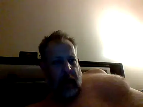 Snapshot of Mikey40wv chatting on 11.14.25 Mikey40wv online show from 11.14.25