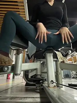 Snapshot of DDREBA chatting on 01.12.26 DDREBA online show from 01.12.26