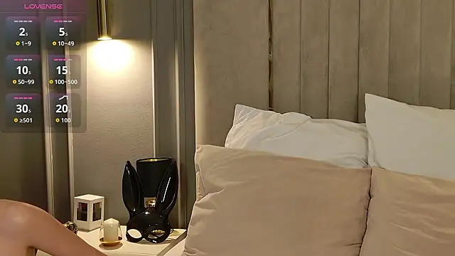 Snapshot of RileyHeaven chatting on 02.19.26 RileyHeaven online show from 02.19.26