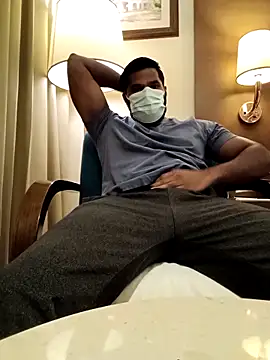 Snapshot of frolicme456 chatting on 11.26.25 frolicme456 online show from 11.26.25