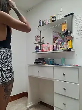 Snapshot of badwolf818 chatting on 02.06.26 badwolf818 online show from 02.06.26