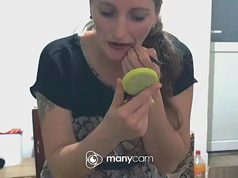 Snapshot of CrazyMaya39 chatting on 11.24.25 CrazyMaya39 online show from 11.24.25