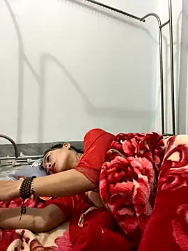 Snapshot of pitty_mymi chatting on 11.20.25 pitty mymi online show from 11.20.25