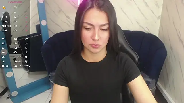 Snapshot of Maleja_v_ chatting on 01.07.26 Maleja v online show from 01.07.26