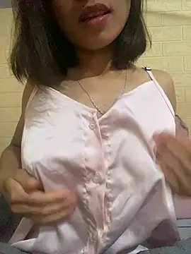 Snapshot of Trangbabylove chatting on 07.25.26 Trangbabylove online show from 07.25.26