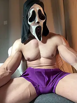 Snapshot of Luna_MaskedMan chatting on 12.18.25 Luna MaskedMan online show from 12.18.25