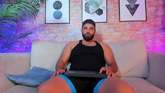 Chris Varden online show from 12.03.25