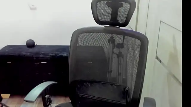 Snapshot of Candy__Girll18 chatting on 03.31.26 Candy Girll18 online show from 03.31.26