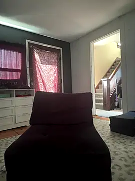 Snapshot of sofrancy chatting on 12.21.25 sofrancy online show from 12.21.25