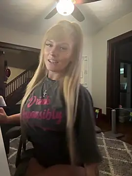 Snapshot of sofrancy chatting on 02.20.26 sofrancy online show from 02.20.26