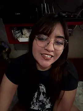 Snapshot of love_queen02 chatting on 01.13.26 love queen02 online show from 01.13.26