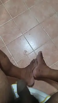 Snapshot of dubaimallu69 chatting on 11.15.25 dubaimallu69 online show from 11.15.25