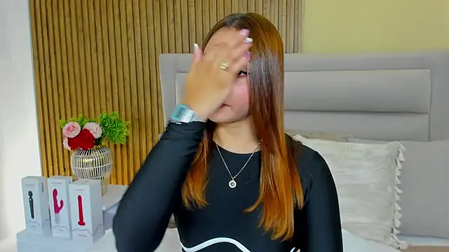 LondraBlush online show from 05.04.26