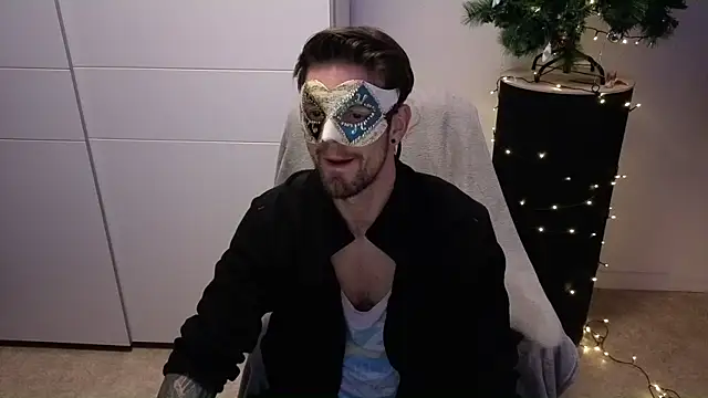 Snapshot of Mystery_Mark chatting on 12.18.25 Mystery Mark online show from 12.18.25