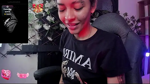 Snapshot of Anny_Kiitty chatting on 01.15.26 Anny Kiitty online show from 01.15.26