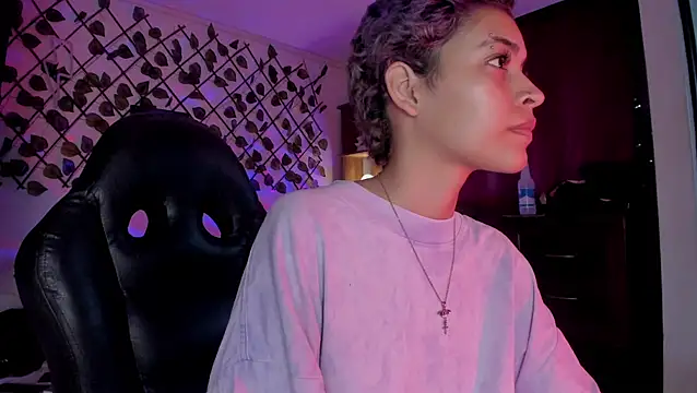 Snapshot of Anny_Kiitty chatting on 02.02.26 Anny Kiitty online show from 02.02.26