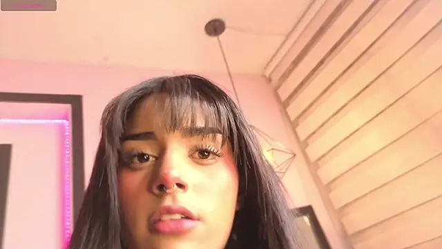 Snapshot of Milu_carbajal_x chatting on 05.09.26 Milu carbajal x online show from 05.09.26