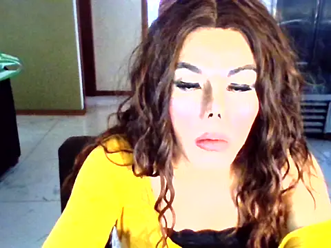 Snapshot of melany-michu chatting on 03.25.26 melany-michu online show from 03.25.26