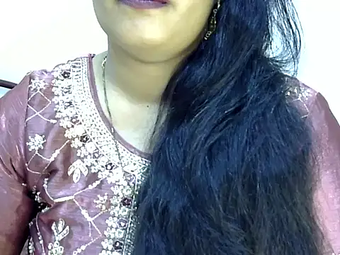 Snapshot of Muskan_Jha chatting on 04.19.26 Muskan Jha online show from 04.19.26