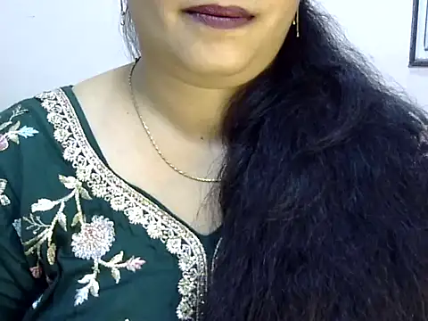 Snapshot of Muskan_Jha chatting on 07.31.26 Muskan Jha online show from 07.31.26
