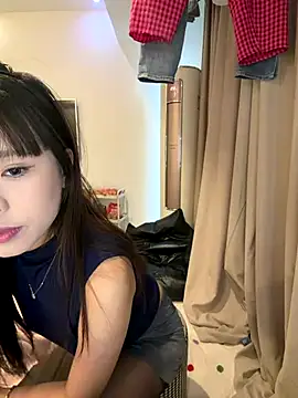 Snapshot of XX125216 chatting on 12.19.25 XX125216 online show from 12.19.25