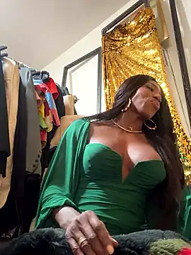 Snapshot of Motherbigbus chatting on 01.06.26 Motherbigbus online show from 01.06.26