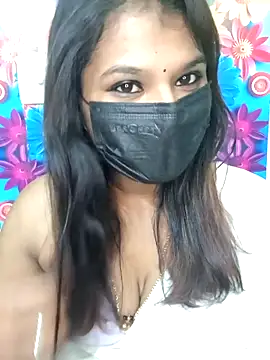 Snapshot of Premalatha_28 chatting on 11.21.25 Premalatha 28 online show from 11.21.25