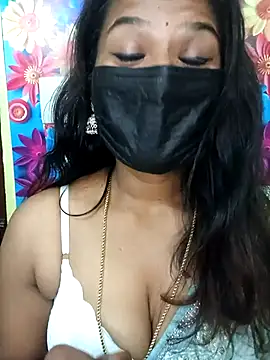 Snapshot of Premalatha_28 chatting on 12.16.25 Premalatha 28 online show from 12.16.25