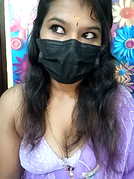 Snapshot of Premalatha_28 chatting on 01.12.26 Premalatha 28 online show from 01.12.26