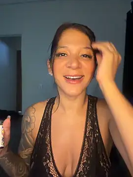 Snapshot of biadominatrix chatting on 05.16.26 biadominatrix online show from 05.16.26