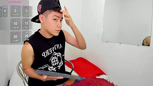 Lucastorrez01 online show from 02.14.26