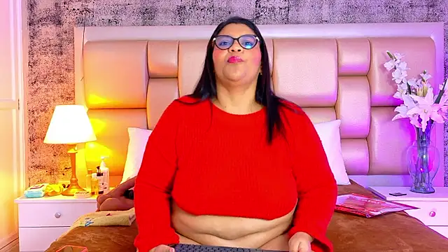 Snapshot of SelennaCooper chatting on 02.12.26 SelennaCooper online show from 02.12.26