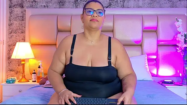 SelennaCooper online show from 04.19.26