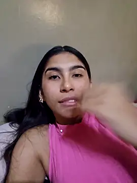 Snapshot of skinnyrox chatting on 12.02.25 skinnyrox online show from 12.02.25