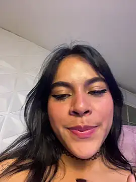 Sophie wyld online show from 11.16.25