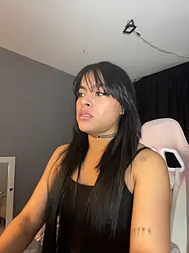 Sophie wyld online show from 12.21.25