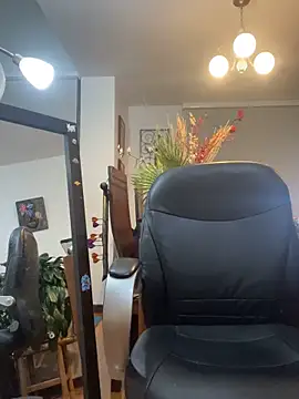 Snapshot of Boyfriend-Hot chatting on 11.17.25 Boyfriend-Hot online show from 11.17.25