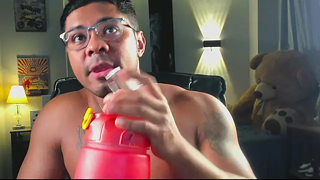 LEONHDZ online show from 12.23.25