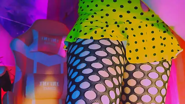 Snapshot of BESTLOLA chatting on 01.16.26 BESTLOLA online show from 01.16.26