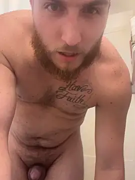 Snapshot of DevilDick05 chatting on 12.19.25 DevilDick05 online show from 12.19.25