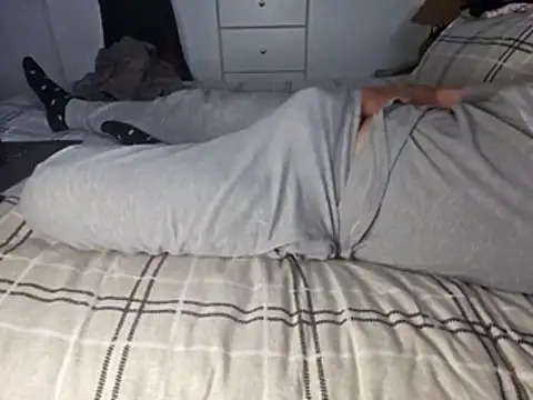 Snapshot of Cheekoy06 chatting on 11.25.25 Cheekoy06 online show from 11.25.25