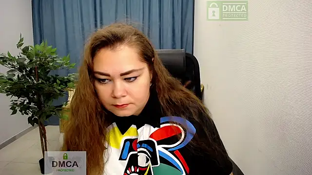 Snapshot of Susanna_S chatting on 11.28.25 Susanna S online show from 11.28.25